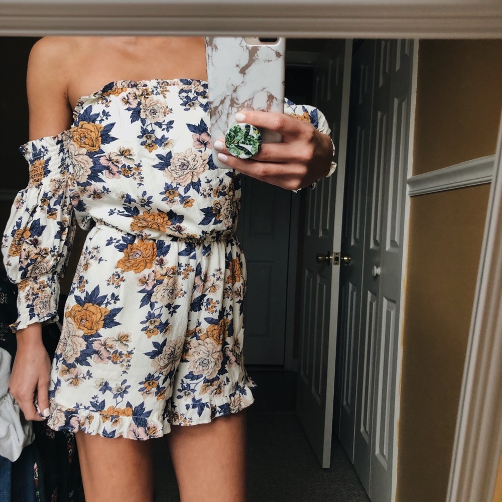 AE Floral ROMPER with tags